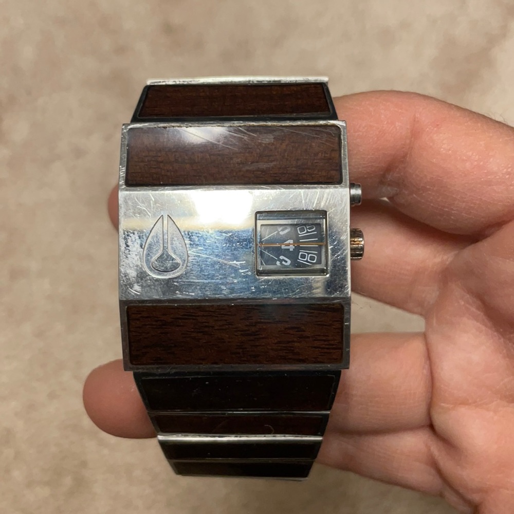 Nixon watch